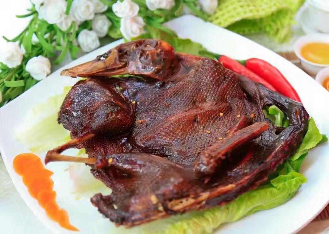 酱板鸭要有特色 秘制干辣椒尤为重要